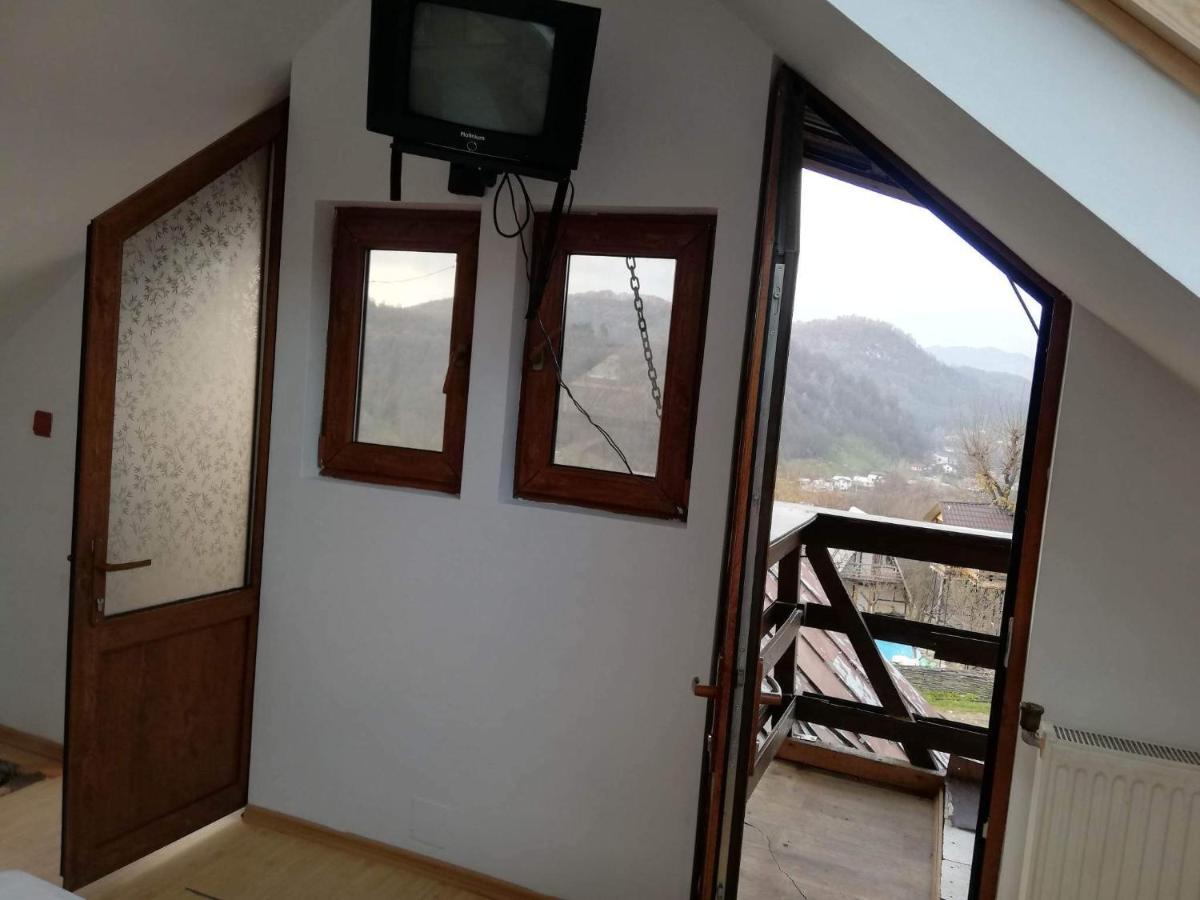 Barbuletu Casa Radu Lui Anghelヴィラ エクステリア 写真